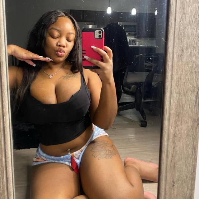 FRIENDS WITH BENEFITS NEEDED - Image 2